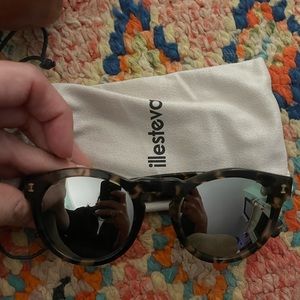 Illesteva Sunglasses with reflective lenses and original bag and hard case